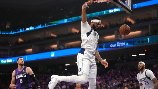 Raptors, Hawks Only Teams to Have Confirmed Interest in Anthony Davis