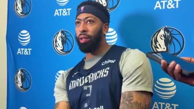 Anthony Davis Unbothered by His Name Being in Trade Rumors