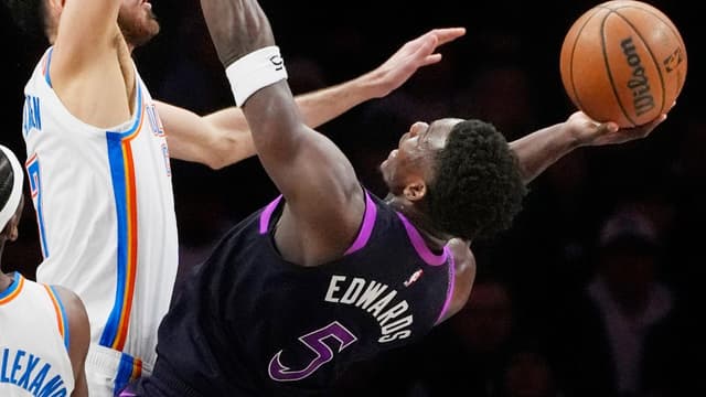 Anthony Edwards Leads Timberwolves to Big Win vs. Thunder After Chris Finch’s Early Exit