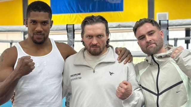 Oleksandr Usyk Calls Anthony Joshua ‘My Brother’ After Title-Fight Rivalry