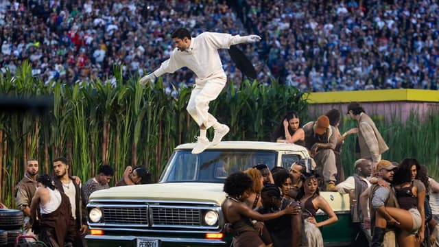 FIFA Emulates NFL: World Cup Final Halftime Show Could Feature Justin Bieber