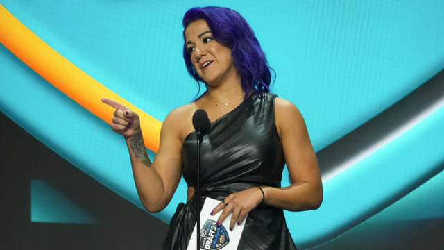 Bayley Fights With Her Past Persona on Raw in Emotional Vignette