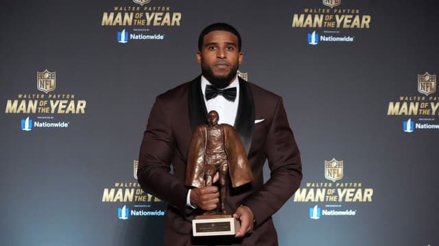 Bobby Wagner Decides to Play 15th NFL Season at 35