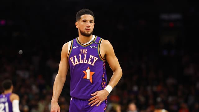 Devin Booker Changes Jersey Number to Honor His Father
