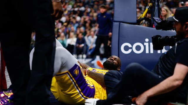 LeBron James Ruled Out vs. Pacers After Late Elbow Injury vs. Nuggets