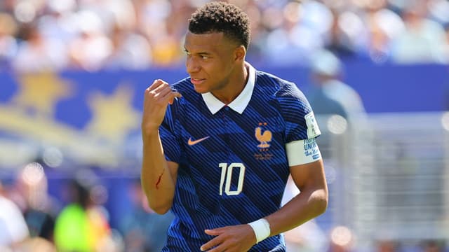Kylian Mbappe Sends Strong Message After France Open World Cup With Win Over Senegal