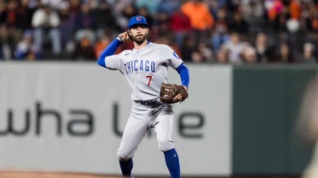 Jed Hoyer Firmly Defends Dansby Swanson’s Place in Cubs Lineup Despite Dismal Season