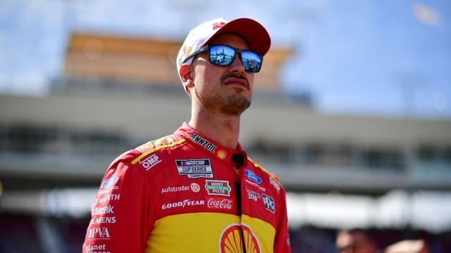 Joey Logano Takes Pole for Phoenix Cup Race