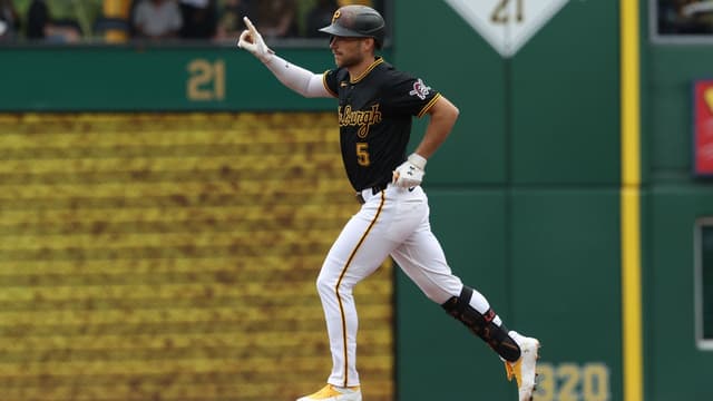 Brandon Lowe and Henry Davis Homer to Lead Pirates Past Mariners