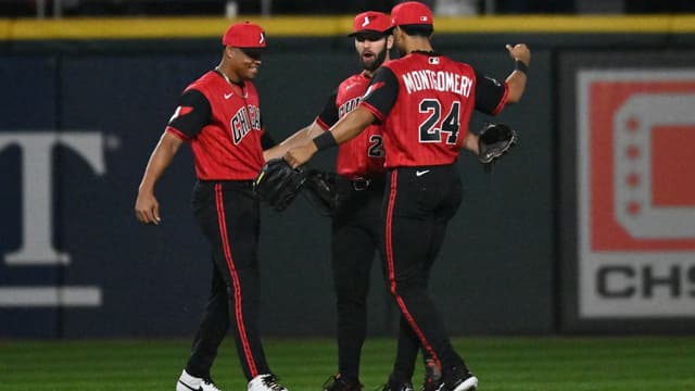 White Sox Blast Five Homers in 22-1 Thumping of Royals