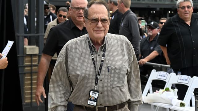 White Sox Chairman Jerry Reinsdorf Officiates Ron Kittle’s Wedding During Landmark Win