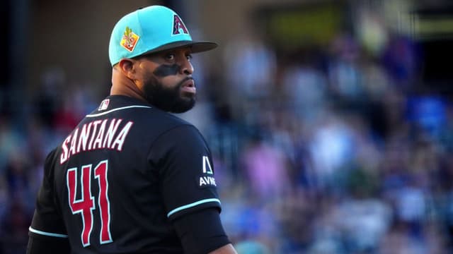 Braves Sign Former All-Star Carlos Santana To Minor League Deal