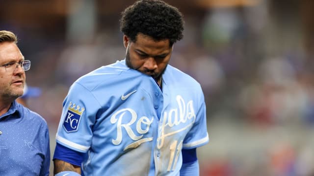 Royals’ Maikel Garcia Exits Rangers Game Early With Hamstring Injury