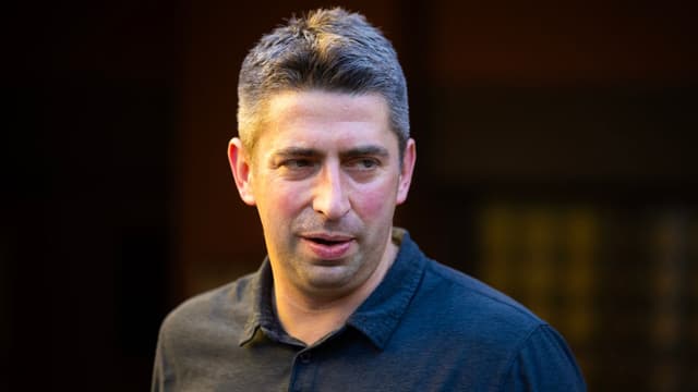 Guardians GM Mike Chernoff Points to Dodgers’ High Payroll to Highlight Team’s Challenges