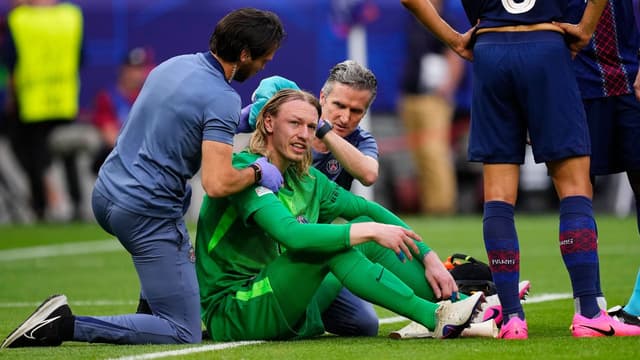 FIFA Referees' Chief Reveals Goalkeeper Tactical Timeouts Will be Banned at World Cup