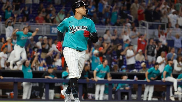 Heriberto Hernandez Homers Twice As Marlins Hold Off Athletics Rally