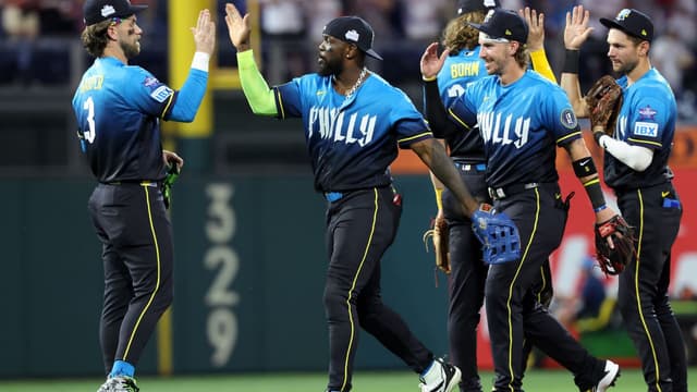 Anthony Kay Suffers Disastrous Outing As White Sox Lose Series-Opener Against Phillies