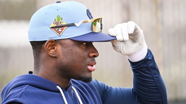 Luis Lara and Brewers Agree to $31 Million Contract