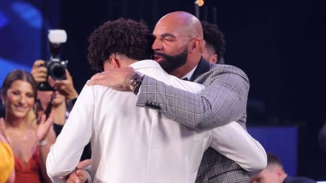 Carlos Boozer Advises Cameron Boozer to ‘Be Where Your Feet Are’