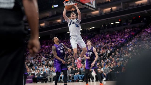 Cooper Flagg Leads Mavericks to Win vs. Kings