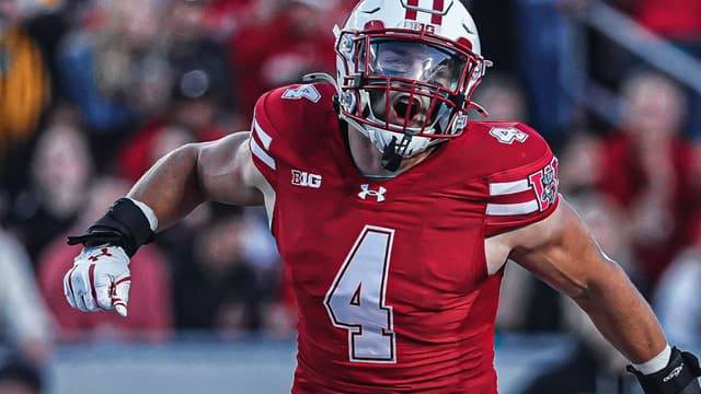 Wisconsin LB Tackett Curtis Entering Transfer Portal After Three Seasons