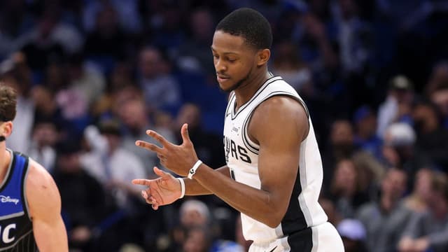 De’Aaron Fox Leads Spurs to Win vs. Magic With Dramatic Game-Winning Free Throws