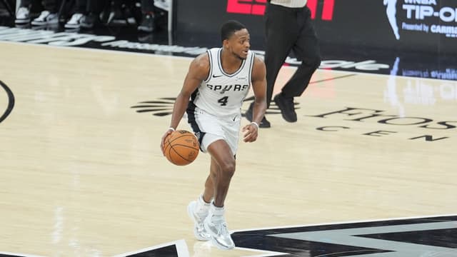 De’Aaron Fox Remains a Game-Time Decision for Game 2 of WCF vs. Thunder