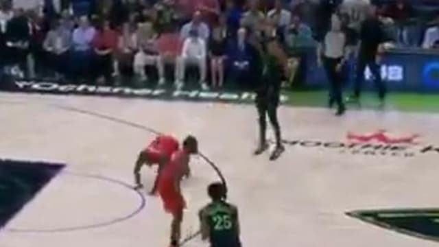 Dejounte Murray Drops Jamal Shead With a Savage Crossover, Gets in His Face