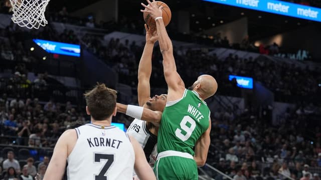 Derrick White Is Closing in on a Rare 100-Block Season for Small Guards