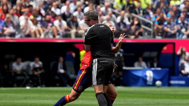 Mike Florio Urges NFL to Adopt FIFA's Referee Cam