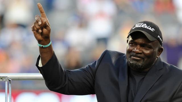 Lawrence Taylor Receives Positive Health Update After Hospital Stay
