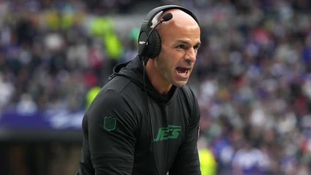 “Felt Like the Timeout and Red Flag Guy”: Robert Saleh Takes Swipe at Jets’ Reduced Role