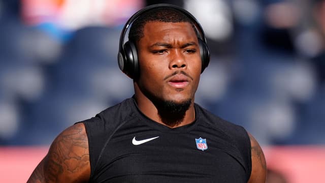 “We Don’t Want Nobody”: Jaguars DE Travon Walker Sends Strong Message to Bandwagon Fans