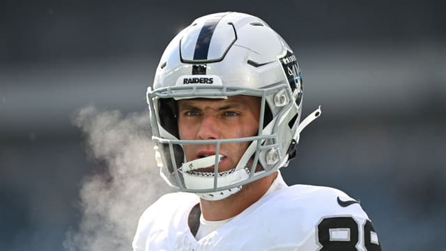 Fans Say Raiders Are Tanking After Brock Bowers Placed on Season-Ending Injury
