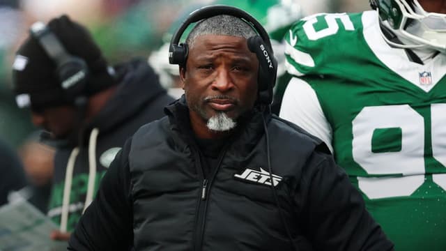 Jets Admit Defensive Holes, Plan Major Investment