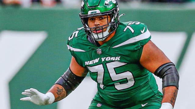 Patriots Sign Former Jets 1st-Round Guard Alijah Vera-Tucker