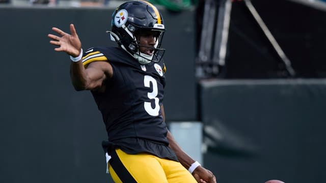 49ers Sign Veteran Punter Corliss Waitman