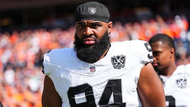 Giants Expected to Avoid Splash Moves With Limited Cap Room