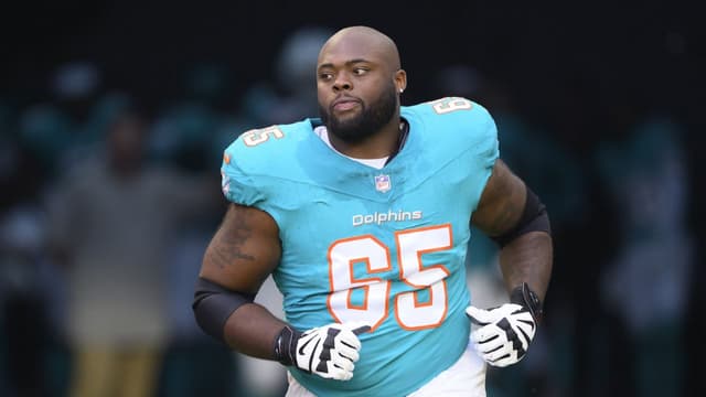 49ers Add Veteran Guard Robert Jones After Injury Comeback