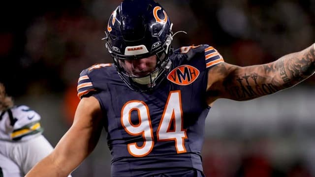 Bears Optimistic About Austin Booker’s Growth as Pass Rusher
