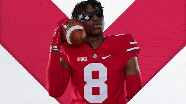 Chiefs Exploring Trade Up to No. 3 for Arvell Reese