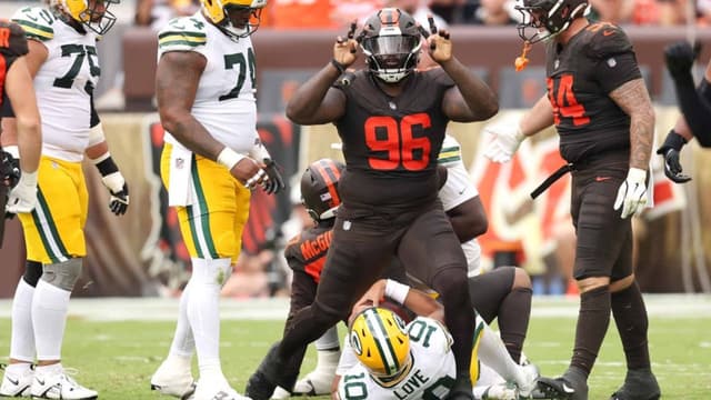 Mary Kay Cabot Praises Maliek Collins’ Impact in Cleveland