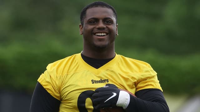 Giants Release DL DeMarvin Leal After Brief Offseason Stint