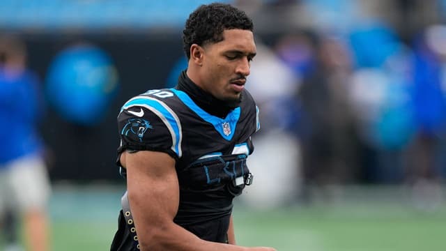 Panthers Expect Chuba Hubbard to Remain Lead Back in 2026