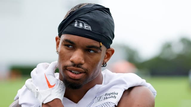 Eagles Sign Former Dolphins, UFL Receiver Erik Ezukanma