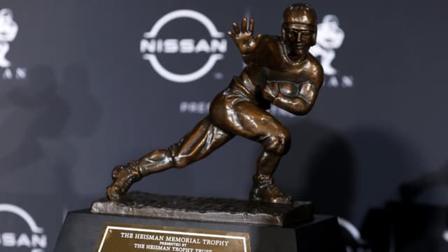 CBS Sports Names Six Heisman Trophy Dark Horses