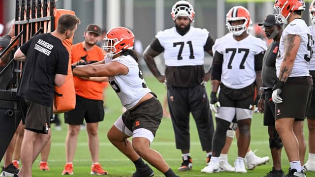 Joe Thomas Predicts Browns Will Have a Dominant Offensive Line