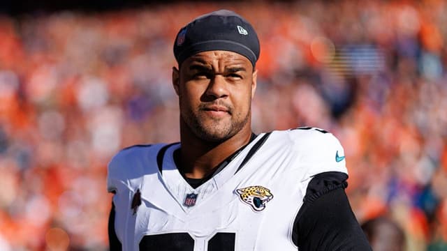 Arik Armstead Reveals He Played Six Games With One Hand