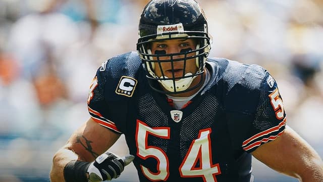 Brian Urlacher Says Bears Still Rule Chicago Sports