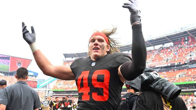 Bleacher Report Names Carson Schwesinger Browns' Top Building Block